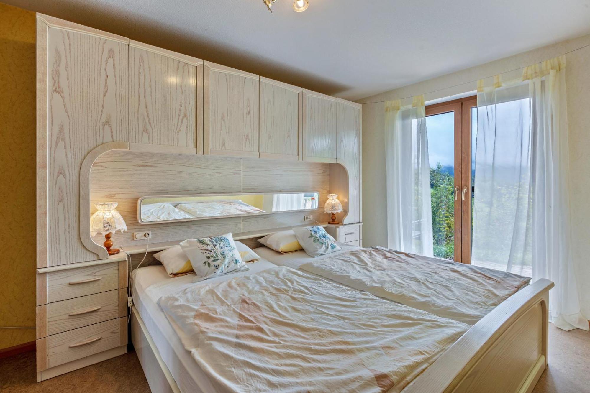 Haus Landblick Apartman Zell im Wiesenthal Kültér fotó